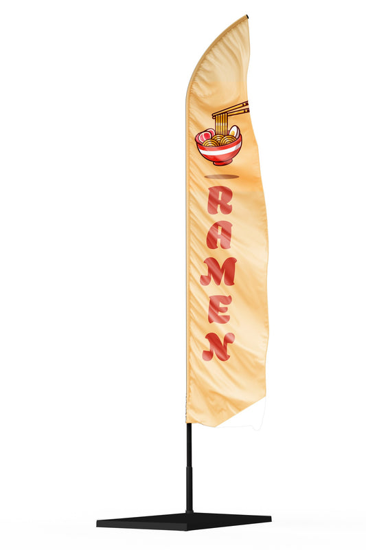 Drapeau oriflamme publicitaire ramen avec  un logo d'un bol de ramen en haut de la voile du fly banner