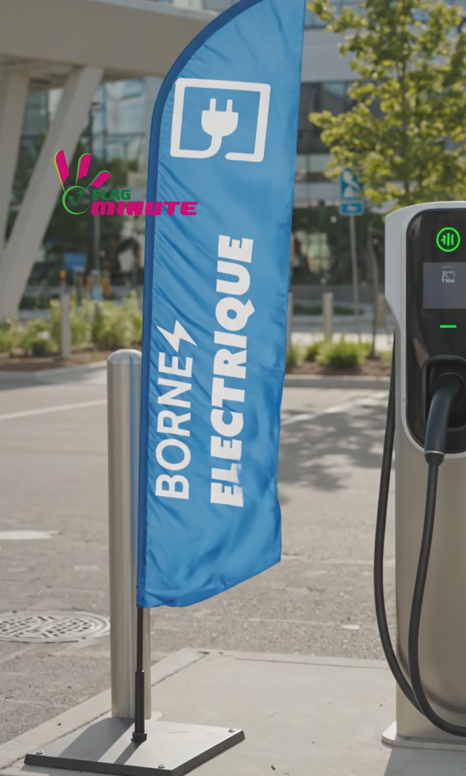 video de présentation du drapeau borne électrique bleu avec des écritures blanche  flag minute 