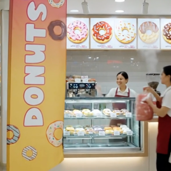 video de présentation du drapeau publicitaire donuts  de Flag Minute