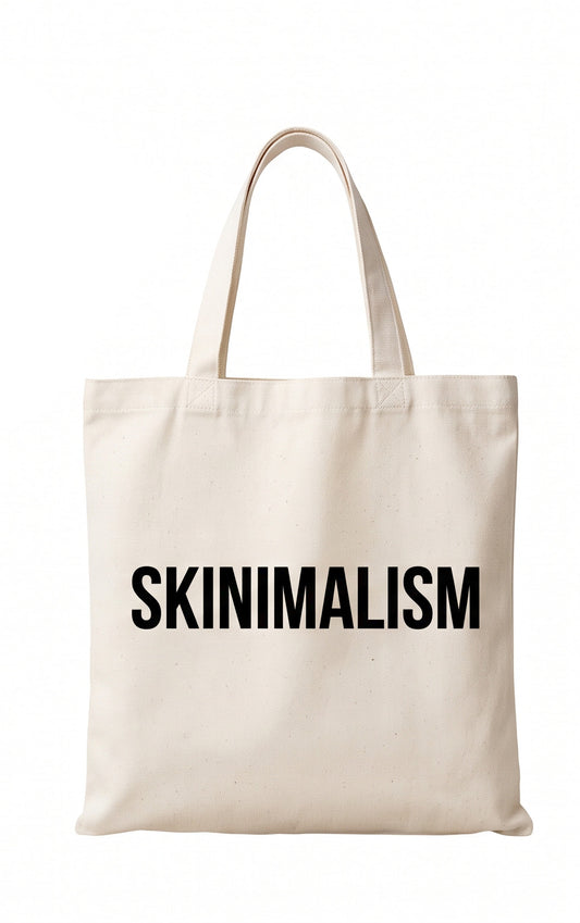 tote bag tendance blanc avec une insccription large skinimalism en majuscule