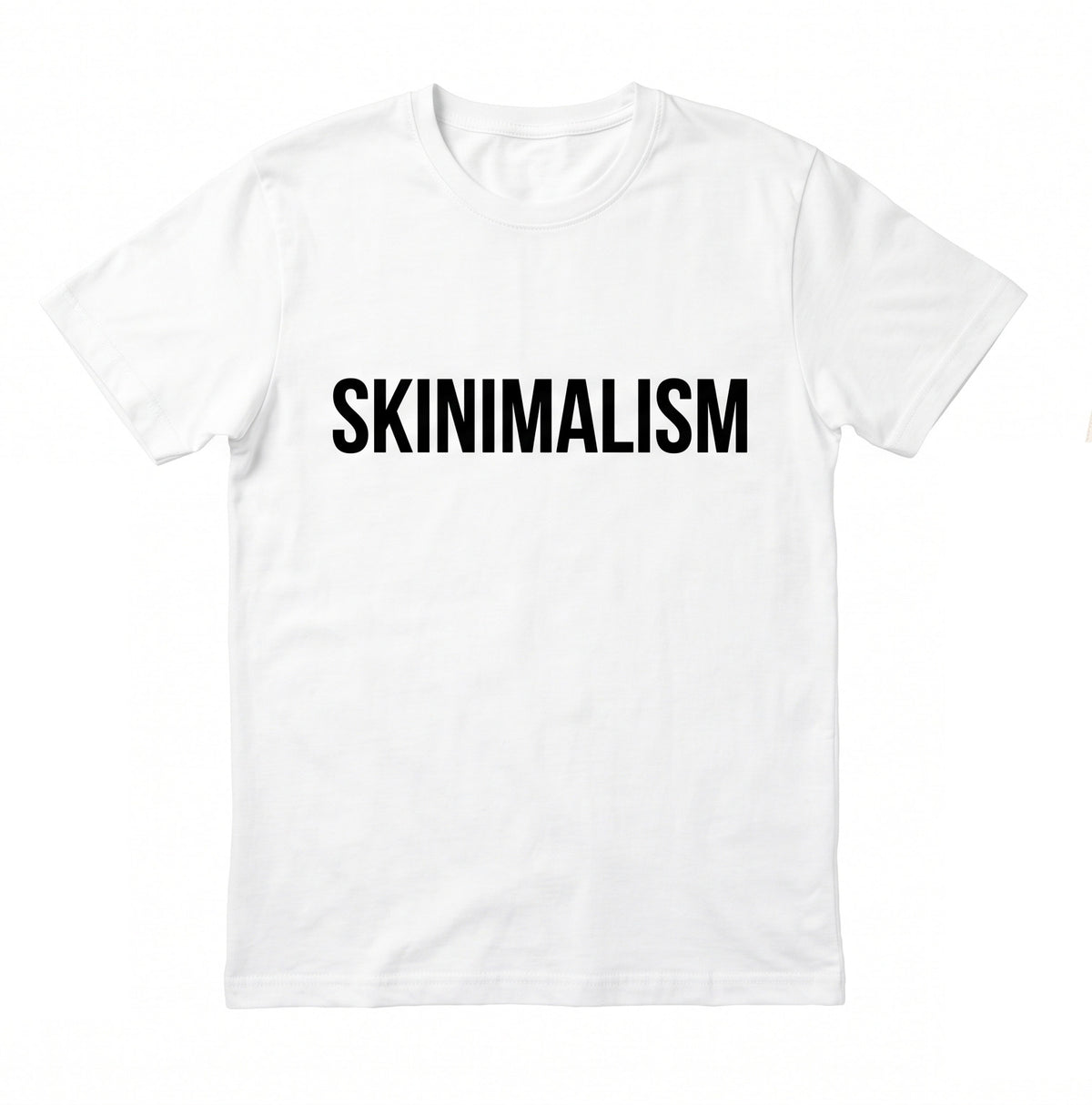 t-shirt blanc avec une inscription large en majuscule noir Skinmalism